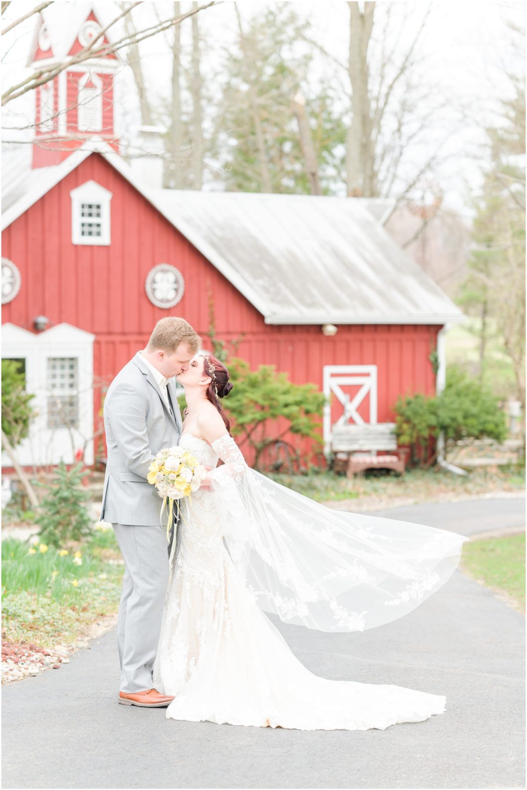 Dip kiss Red Barn Acres Wedding