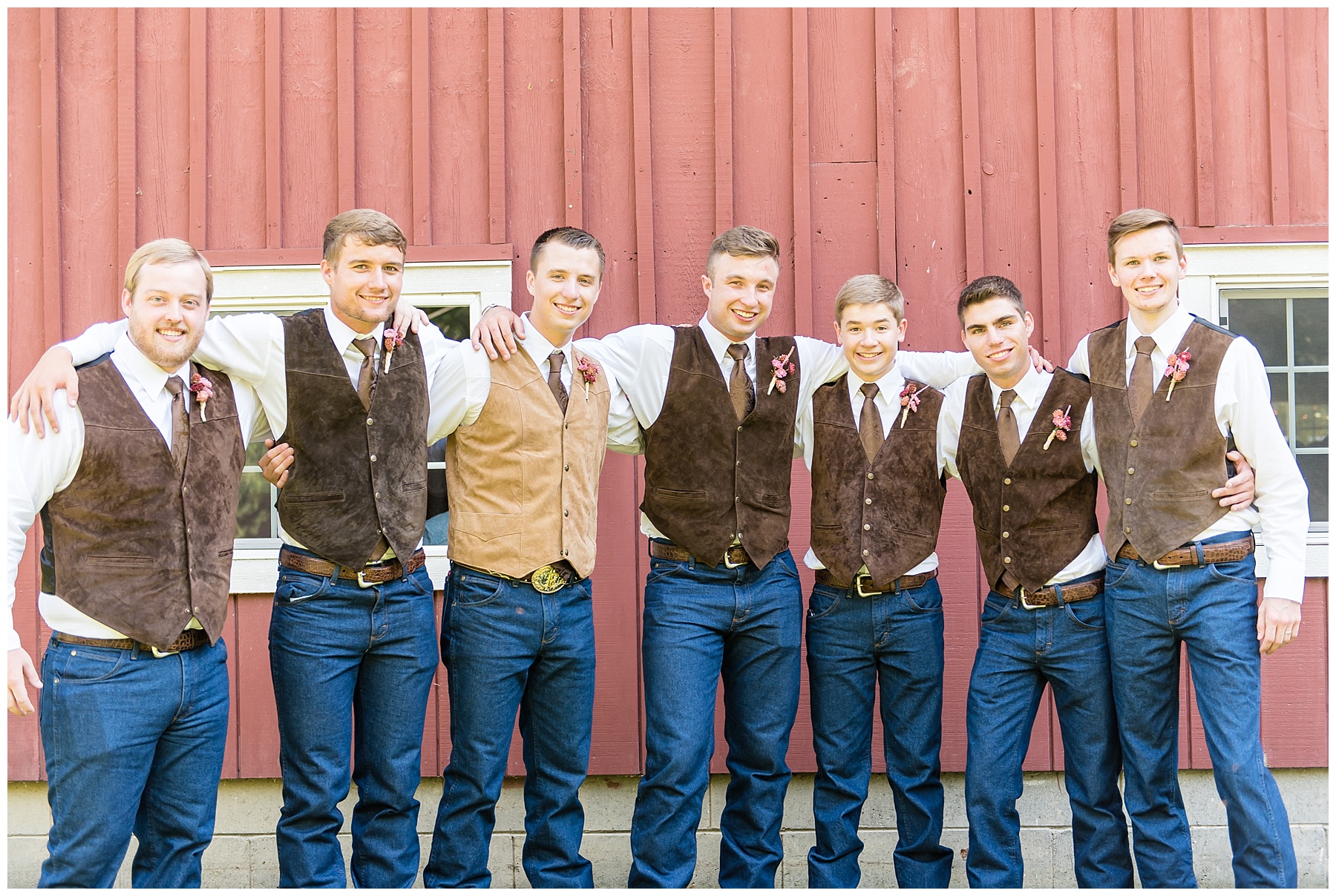 Red Barn at Sycamore Farm Wedding | Courtney Carney Photography
