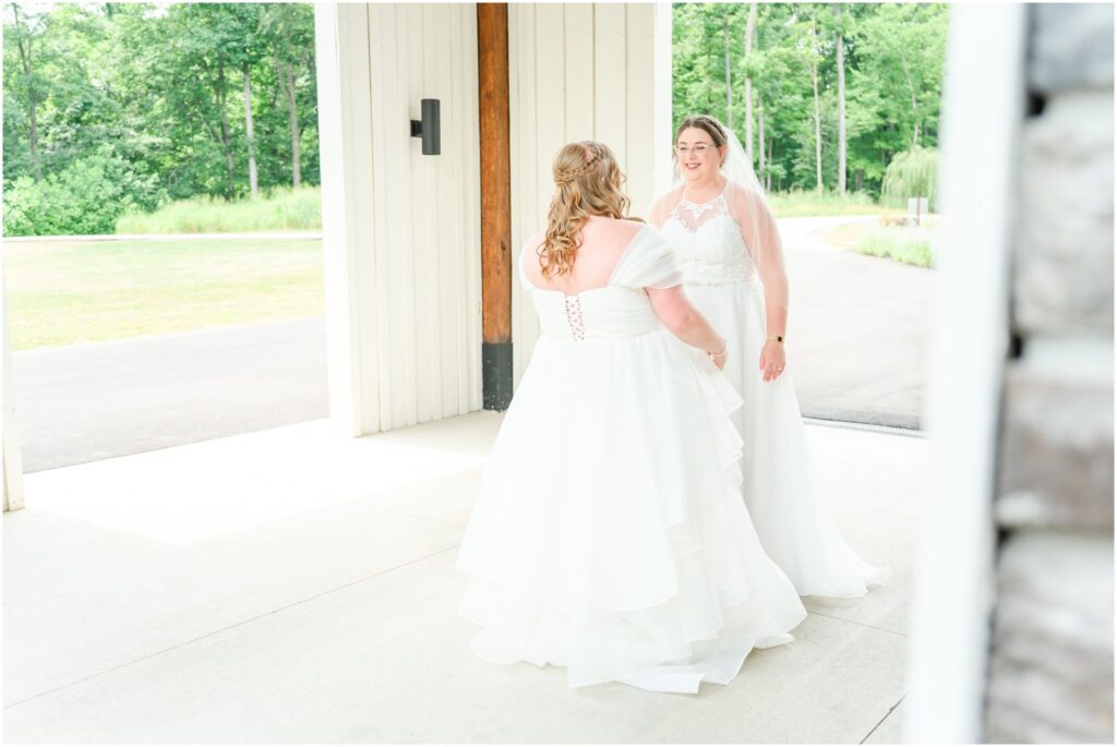 First Look Owl Ridge Wedding